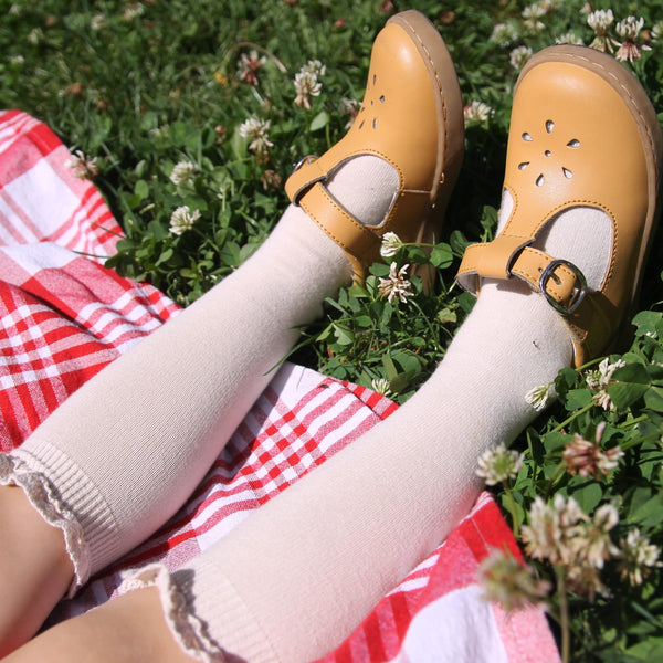 Linen Knee Socks With Lace Trim