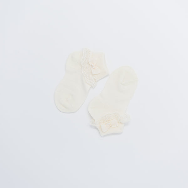 Beige Ankle Socks with Lace and Bow